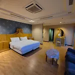 Times Square Services Star Apartment At East Lobby
