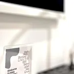 Studio Room At Neu Suites, Jalan Ampang Kl