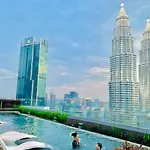 Star Klcc By Super Suites
