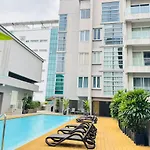 Menara Bintang Goldhill