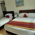 Services Star Hotel Suites At Times Square
