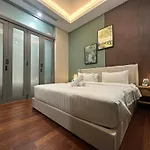 Royce Residences By Romeo Bnb