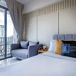 The Colony & Luxe Kuala Lumpur With Skypool By Cobnb