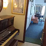 Kl New Apartment At Times Square