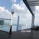Platinum Suites Sky Rainbow