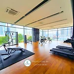 Anggun Residence Near Klcc & Bukit Bintang Walk To Monorail St By Cloud Host