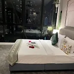 Klcc Sky Villa Suites Scarletz