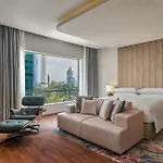 Renaissance Kuala Lumpur Hotel & Convention Centre
