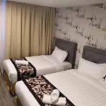Hotel Lolex Kuchai Lama