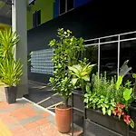 Living At Dsulaiman Hotel