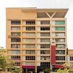 Oyo 90429 Hotel Narasindo