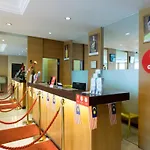 Oyo 139 The Marque Hotel
