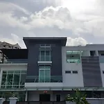 La Maison 100