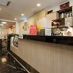 Zen Rooms Medan Makmur