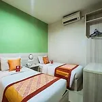Oyo Rooms Pwtc Lrt Station