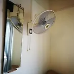 Grocer\'S Inn Backpackers Guesthouse