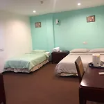 Hotel 1312