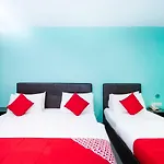 Oyo 499 Comfort Hotel Sentul
