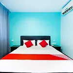 Oyo 499 Comfort Hotel Sentul