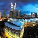 3Br Villa Puteri Near Sunway Putra, Pwtc + Parking