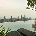 Expressionz Professional Suites By Kl Suites