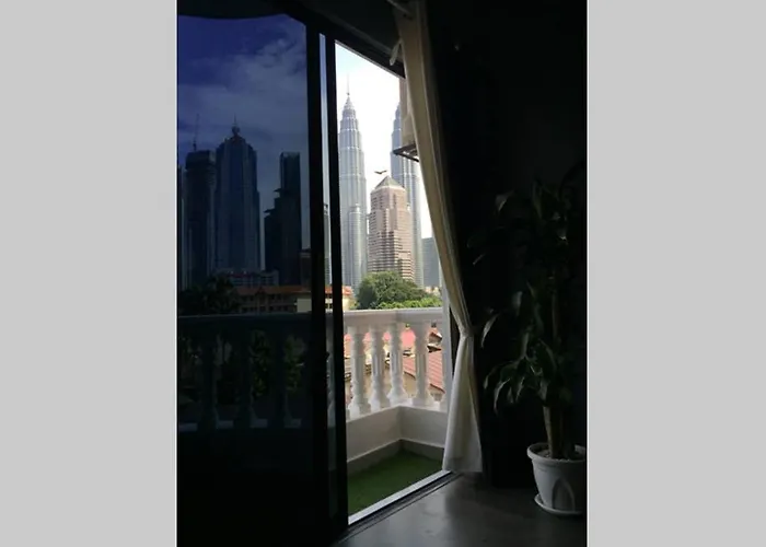 Omar\'S Place 2