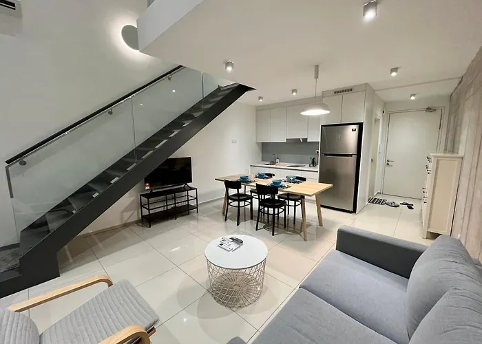 Ekocheras Residences By White Forest Suites