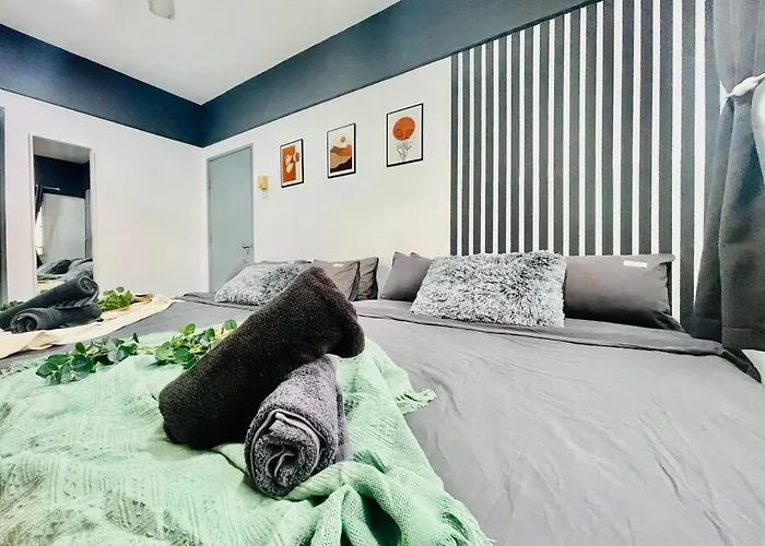8 Pax Homestay Near Axiata Arena & Pavilion 2