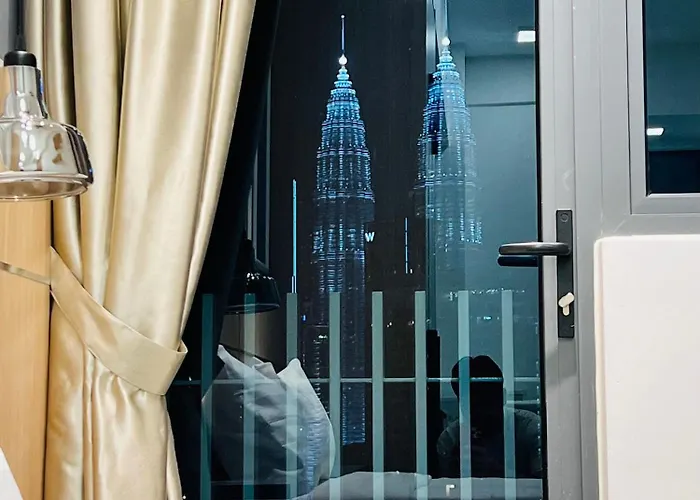 Colony Suites Klcc By Hibernate