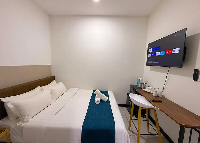 Neu Suites Junior Suite By Serenity Homes Next To Gleneagles & Lrt