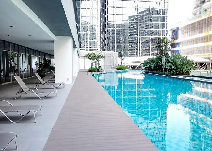 Kl Gateway Pool Suites Near Mid Valley