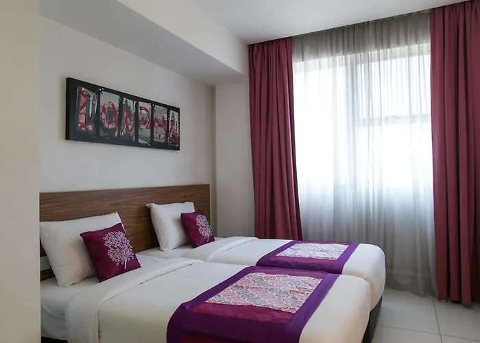 Oyo 180 V Hotel