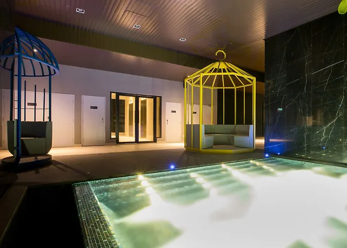 Expressionz Professional Suites By Kl Suites