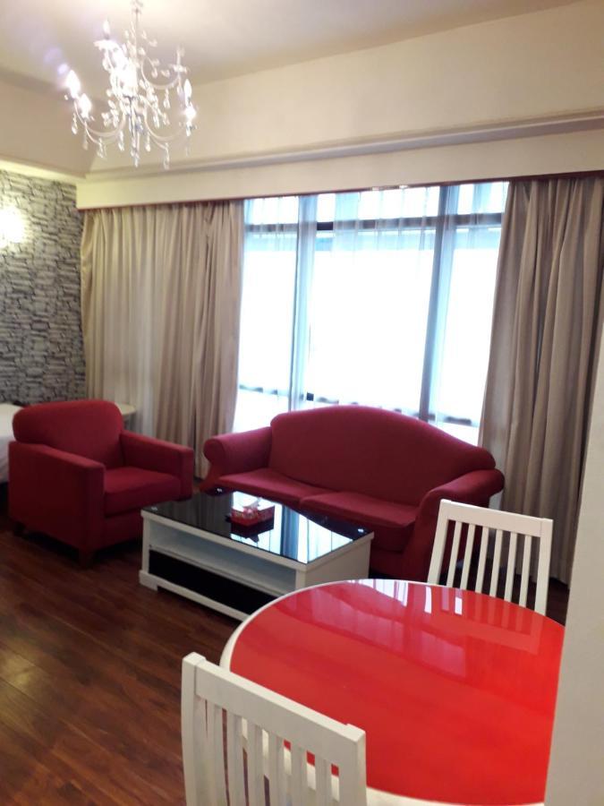 Khách sạn Golden Dream Service At Times Square 4*