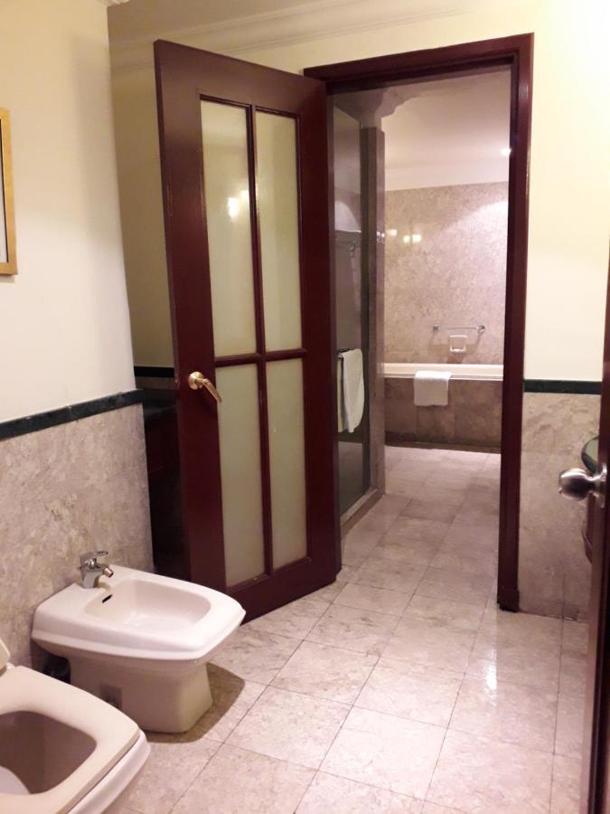 Golden Dream Service At Times Square Khách sạn 4*