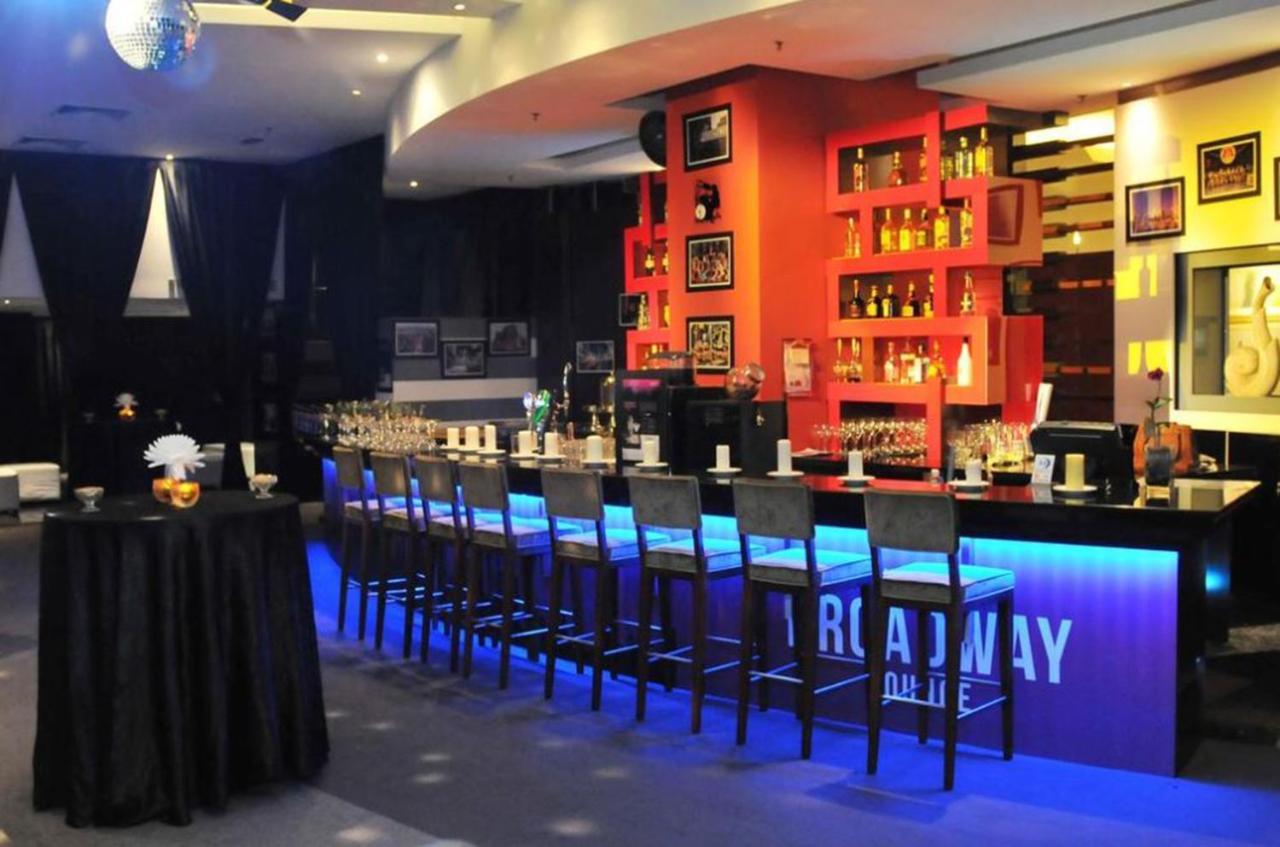 Rotana Apartments At Times Square Kl Aparthotel