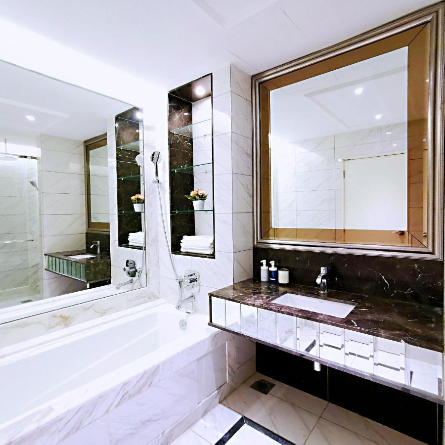 Sky Pool Luxury 2-4pax At Kl Kuala Lumpur