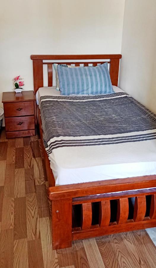 Budget Supersinglebed Bedroom In Aman Puri, Kepong