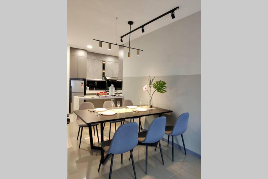 United Point Stylist Design Apartment *