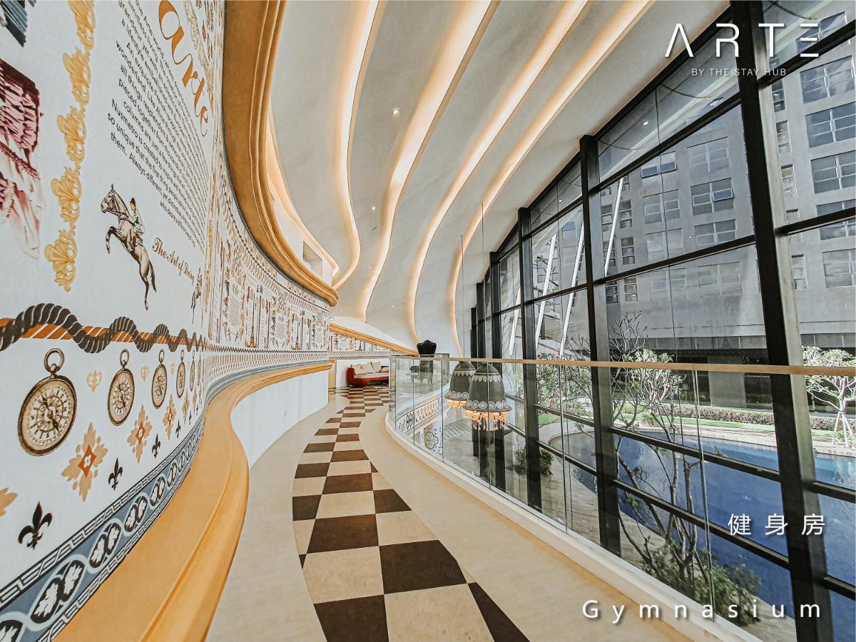 Arte Mont Kiara Luxury Suite With Heated Jacuzzi Pods - Free Parking - Next To Mitec- By The Stay Hub * Kuala Lumpur