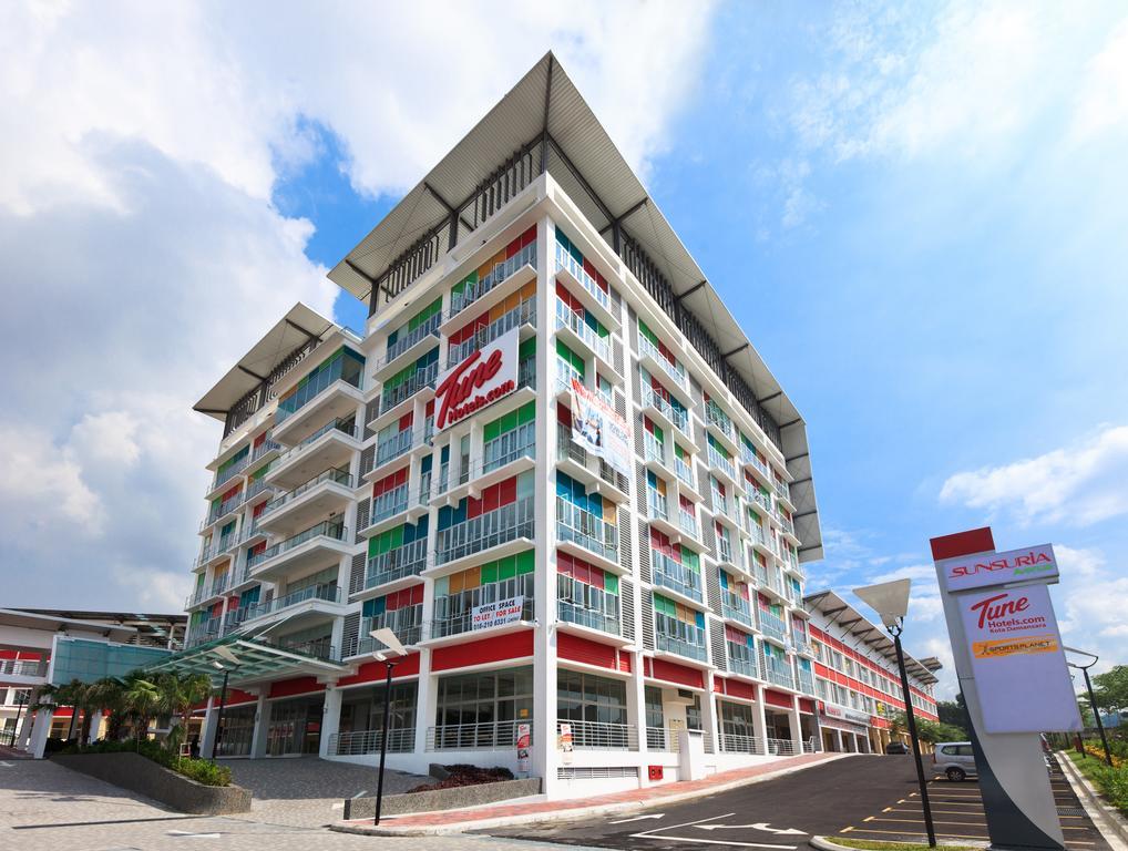 Tune - Kota Damansara Hotel 3*