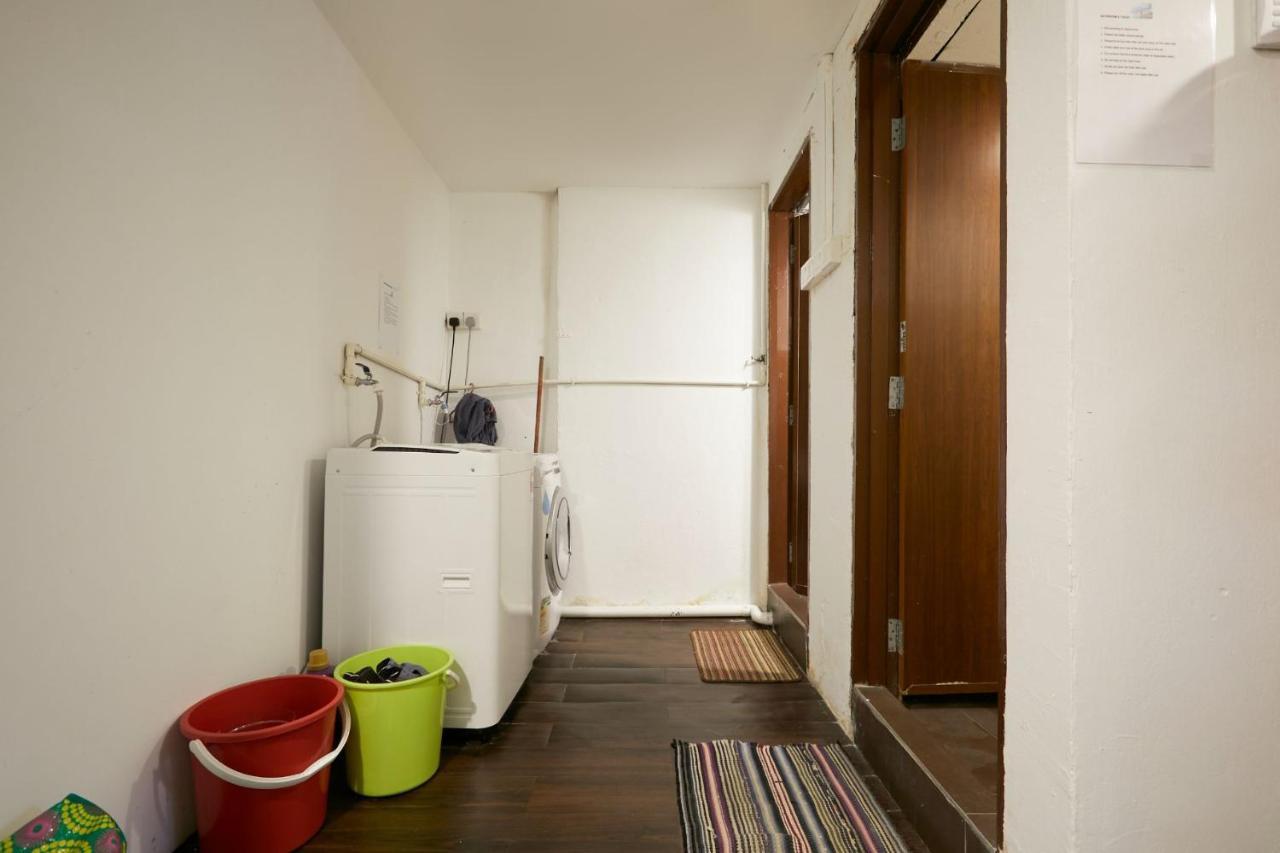 Hostel Thekatil *