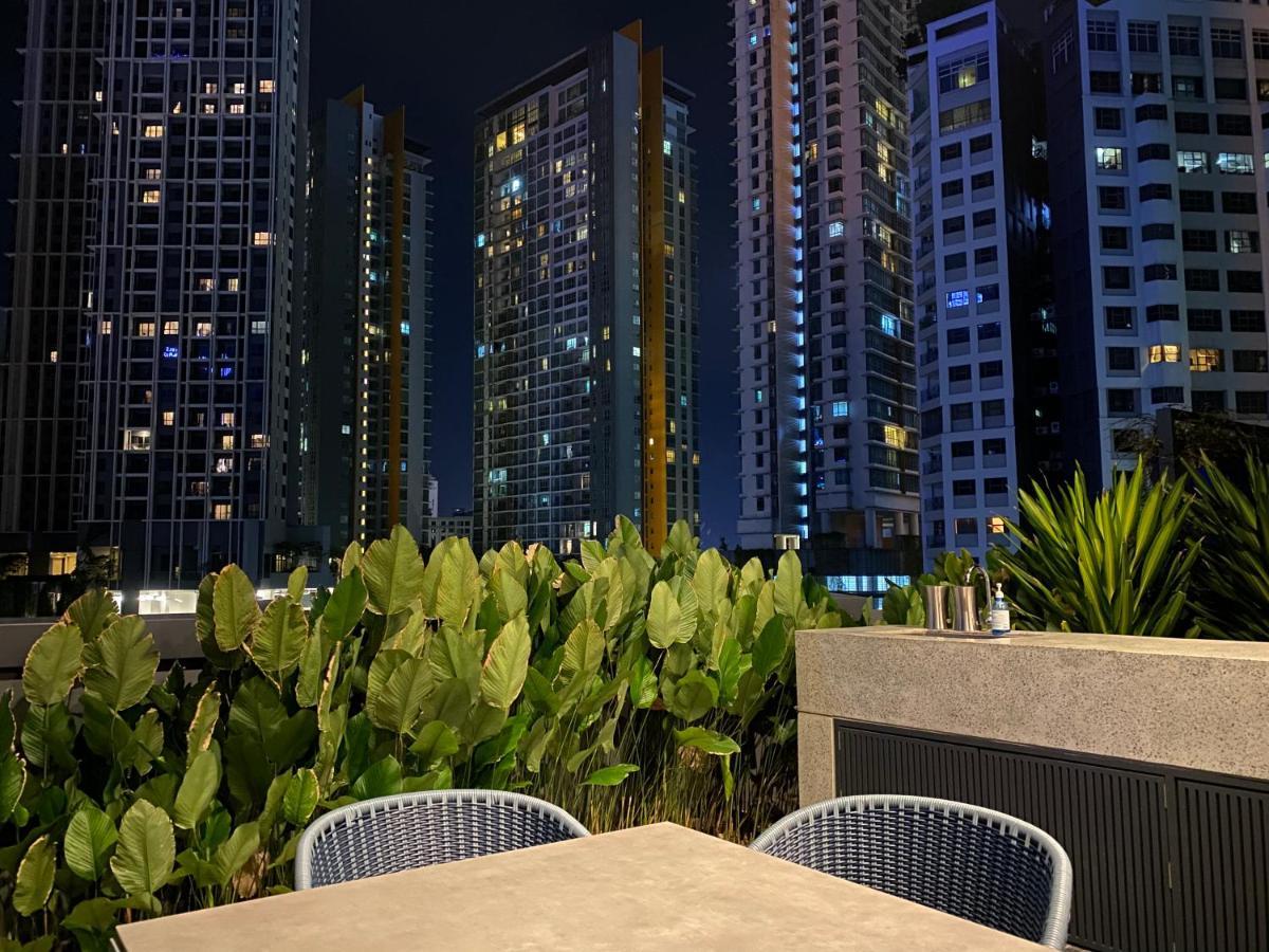 Like Star Klcc Kuala Lumpur