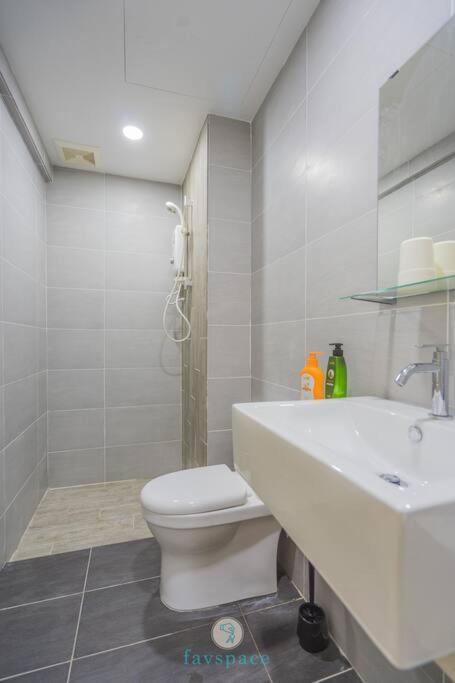 Appartement Cozy 3 Bedrooms - 2 Parkings - Jalan Ampang For 7