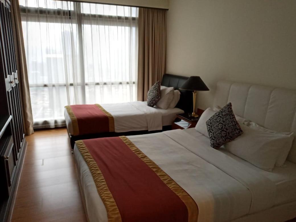 Peaceful Service At Times Square Apartment