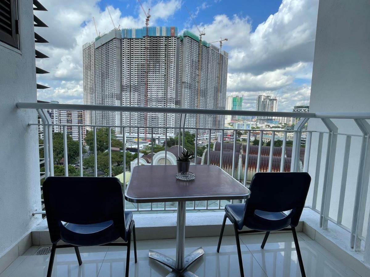 Private Jacuzzi Staycation At Kl 921 Apartment Kuala Lumpur