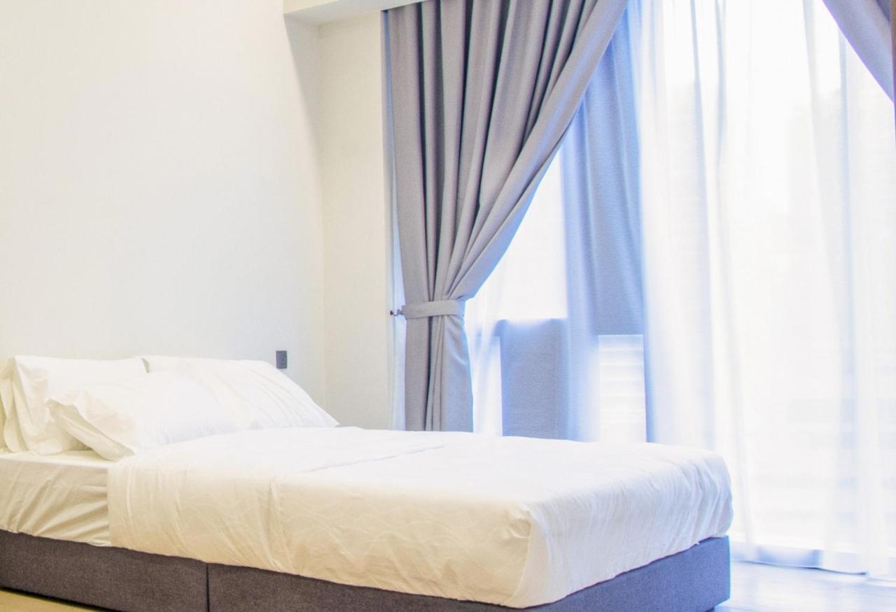Klcc Star Premium With Rooftop Swimming Pool Apartment Kuala Lumpur