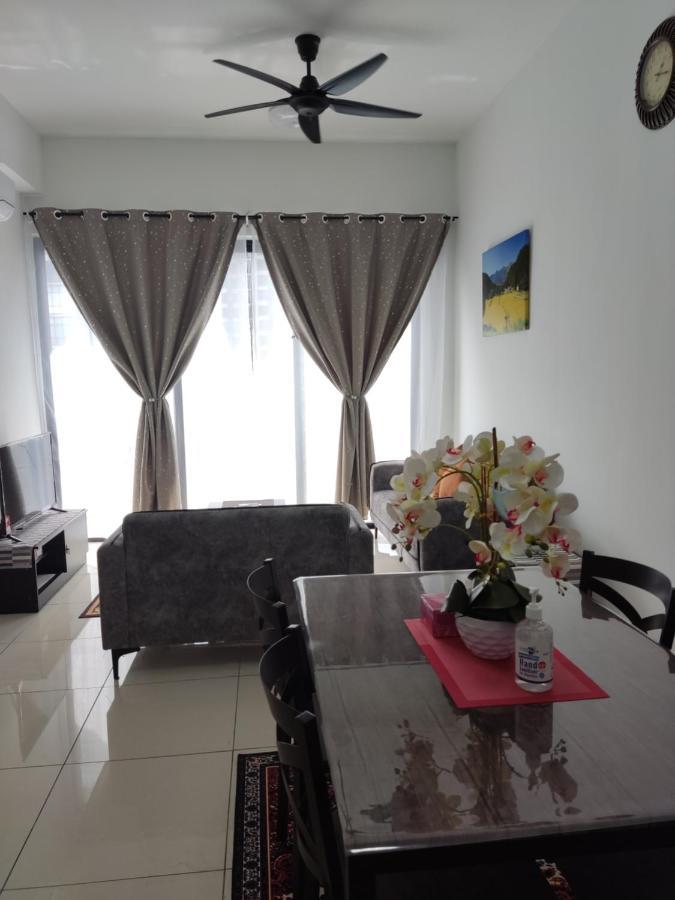 Astoria Ampang, 6pax - Near Klcc, Zoonegara, Ampangpoint Mall Homestay