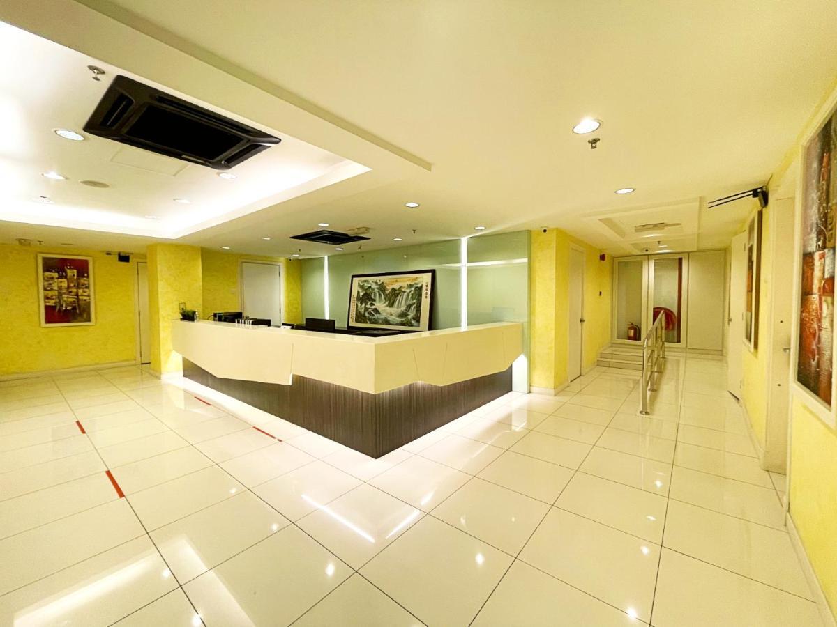 Esq Shamelin Hotel