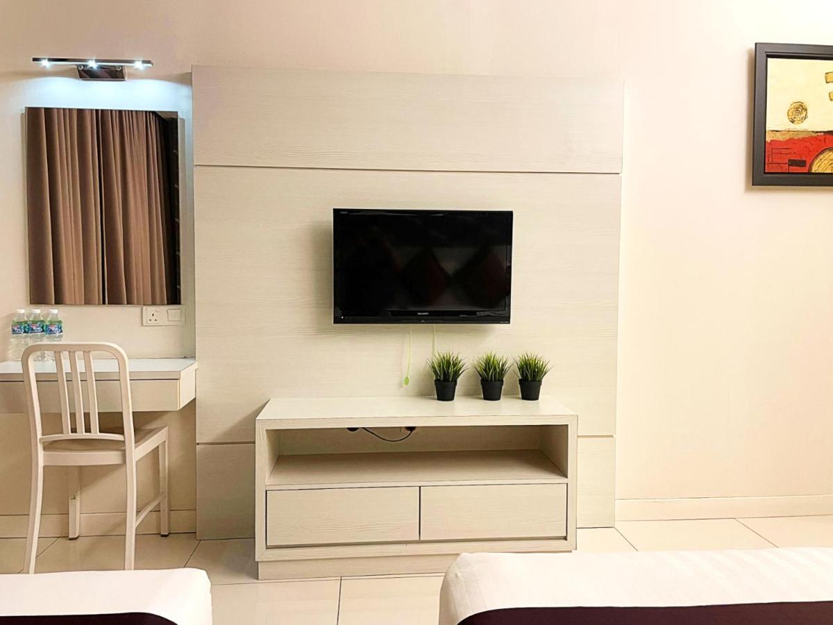 Esq Shamelin Hotel